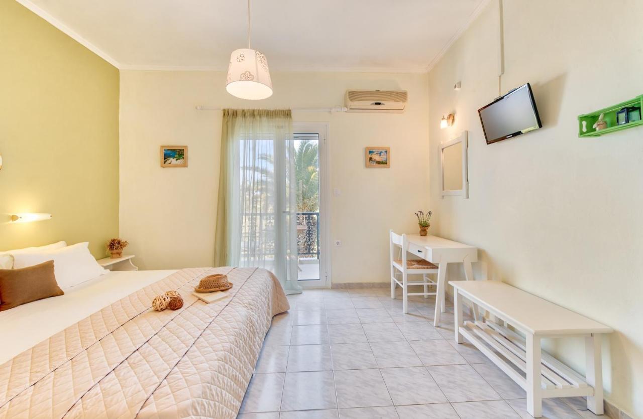 Panorama Studios & Apartments 아모우디 외부 사진