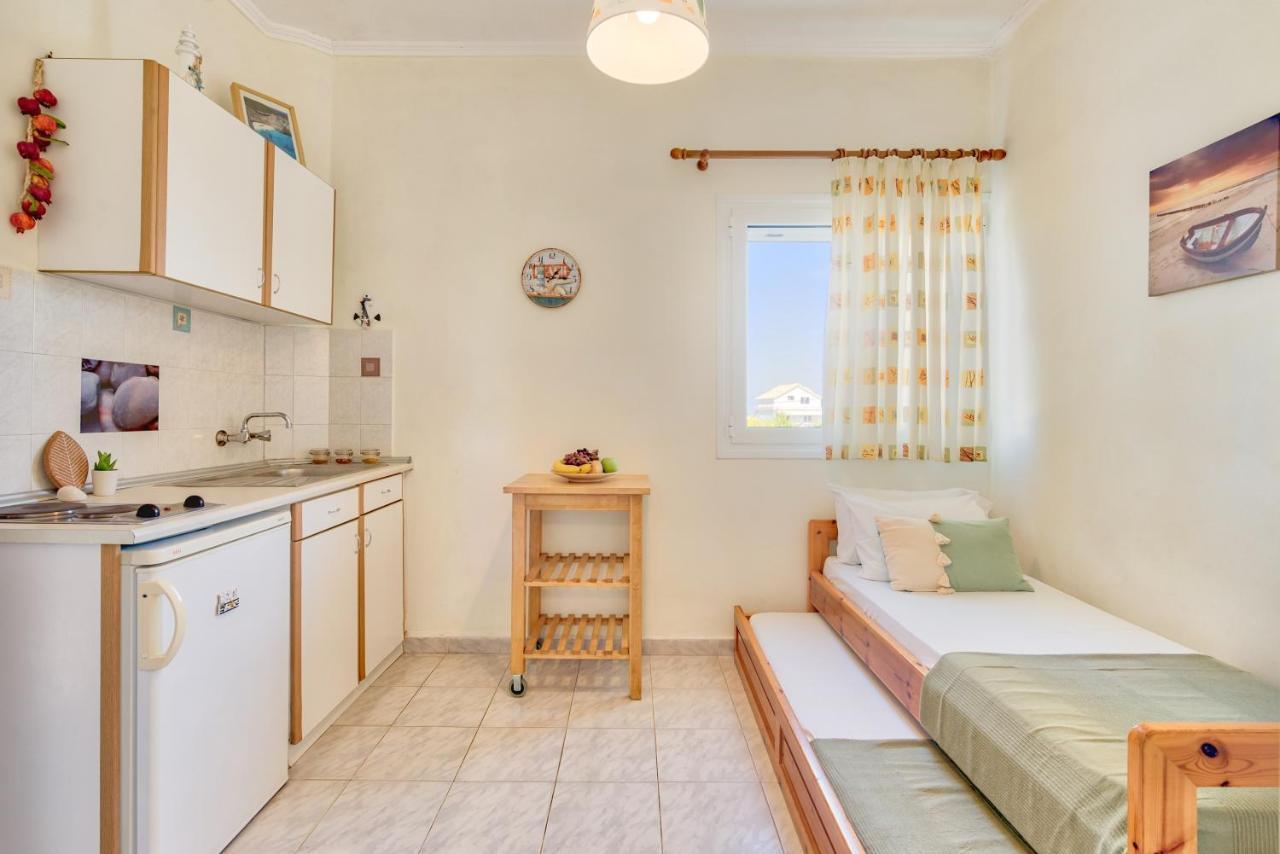 Panorama Studios & Apartments 아모우디 외부 사진